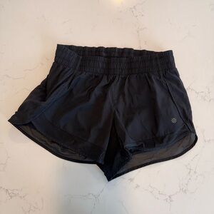 🖤 ATHLETA SHORTS 🖤